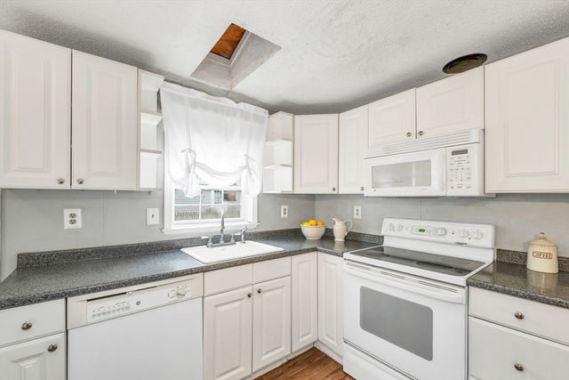 26 A Street, Seabrook, NH 03874