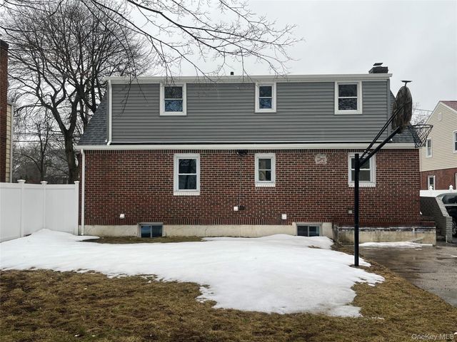 240 Woodfield Road, West Hempstead, NY 11552