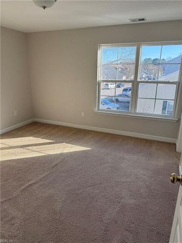 5002 Glen Canyon DR, Virginia Beach, VA 23462