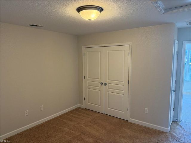 5002 Glen Canyon DR, Virginia Beach, VA 23462