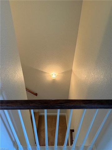 5002 Glen Canyon DR, Virginia Beach, VA 23462