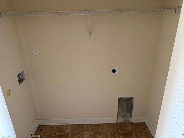 5002 Glen Canyon DR, Virginia Beach, VA 23462