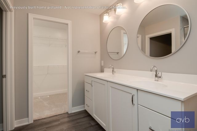 14325 Bridgeview Pointe, Vicksburg Vllg, MI 49097