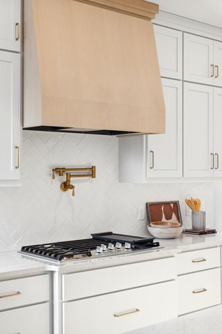 11359 Wildflower Drive N, Lake Elmo, MN 55042