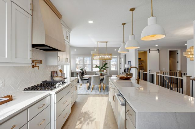 11359 Wildflower Drive N, Lake Elmo, MN 55042