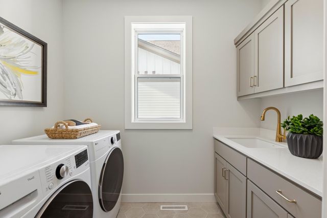 11359 Wildflower Drive N, Lake Elmo, MN 55042