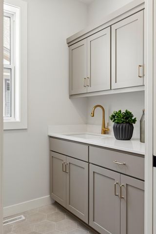 11359 Wildflower Drive N, Lake Elmo, MN 55042