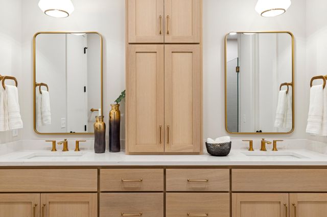 11359 Wildflower Drive N, Lake Elmo, MN 55042