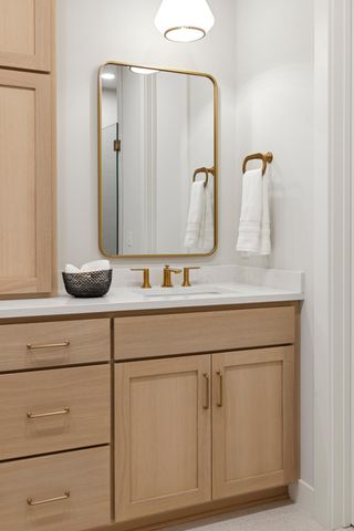 11359 Wildflower Drive N, Lake Elmo, MN 55042