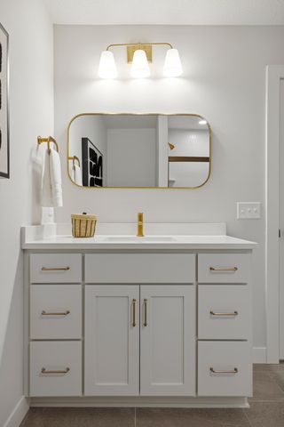 11359 Wildflower Drive N, Lake Elmo, MN 55042