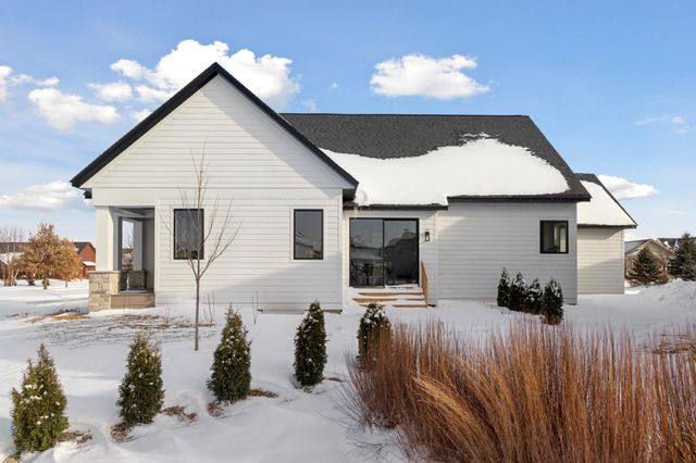11359 Wildflower Drive N, Lake Elmo, MN 55042