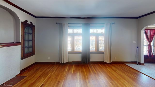 2001 Cypress Avenue, Cleveland, OH 44109