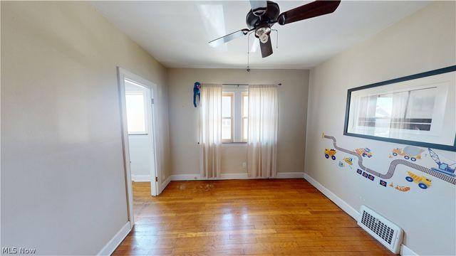 2001 Cypress Avenue, Cleveland, OH 44109