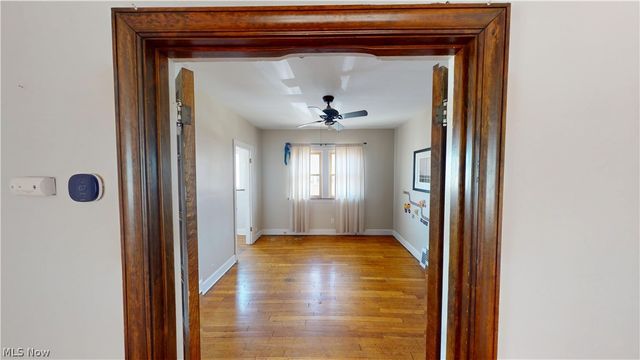 2001 Cypress Avenue, Cleveland, OH 44109