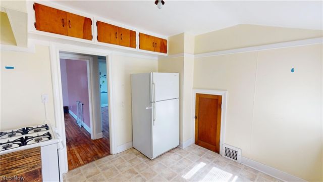 2001 Cypress Avenue, Cleveland, OH 44109