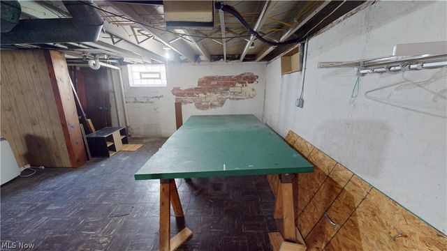 2001 Cypress Avenue, Cleveland, OH 44109