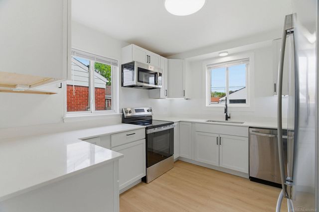 19809 Shady Lane Avenue, Saint Clair Shores, MI 48080