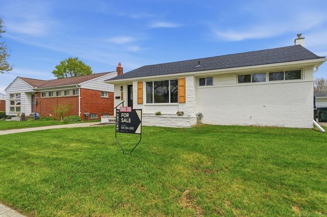 19809 Shady Lane Avenue, Saint Clair Shores, MI 48080