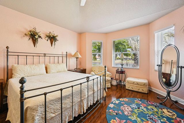 6364 Lennox Lane, Vero Beach, FL 32966