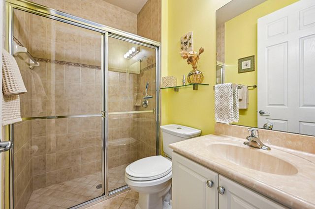 6364 Lennox Lane, Vero Beach, FL 32966