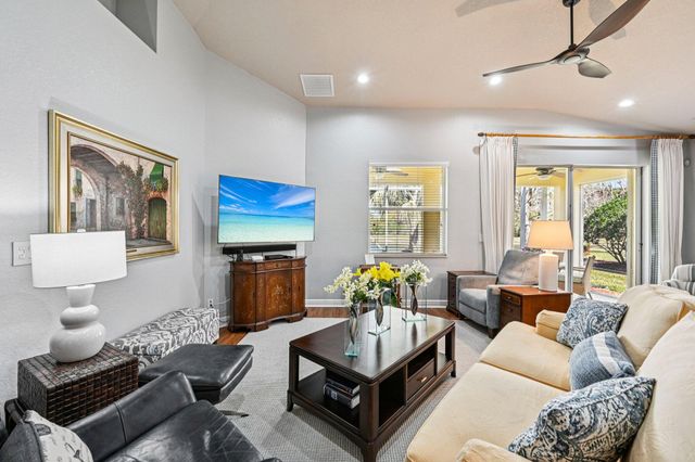 6364 Lennox Lane, Vero Beach, FL 32966