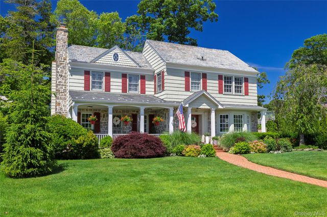 49 Andover Road, Rockville Centre, NY 11570