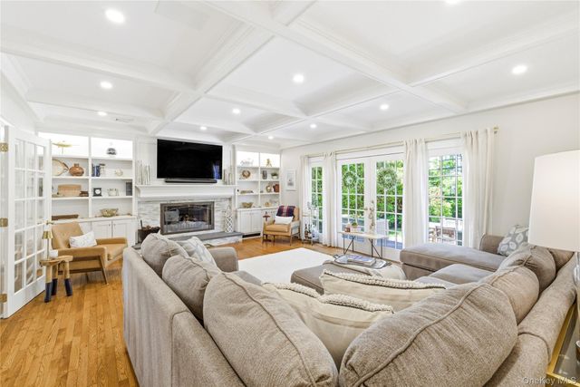 49 Andover Road, Rockville Centre, NY 11570