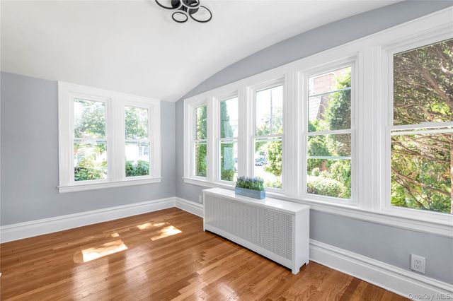 9 May Court, West Hempstead, NY 11552