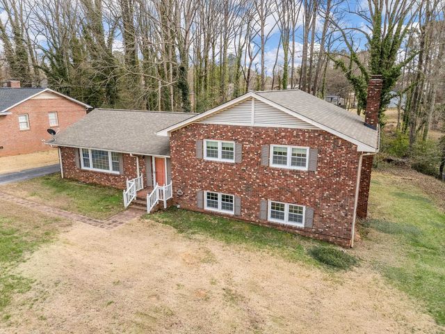 409 Springwood Drive, Spartanburg, SC 29302