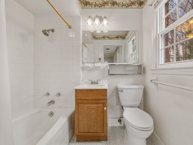 409 Springwood Drive, Spartanburg, SC 29302