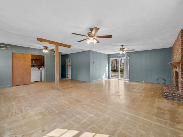 409 Springwood Drive, Spartanburg, SC 29302