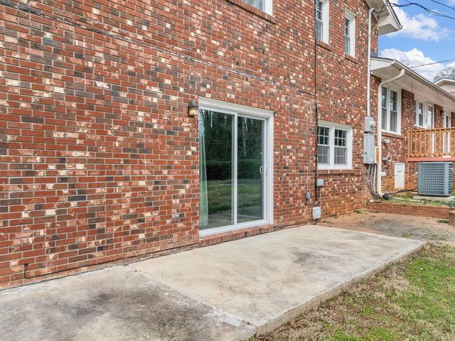 409 Springwood Drive, Spartanburg, SC 29302