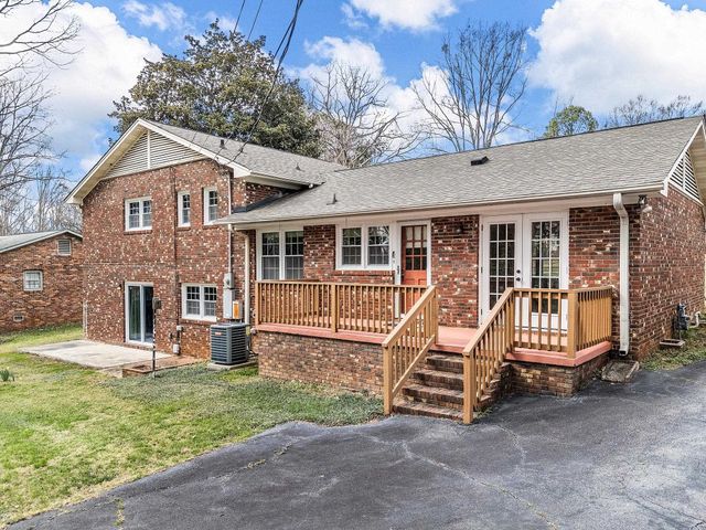 409 Springwood Drive, Spartanburg, SC 29302