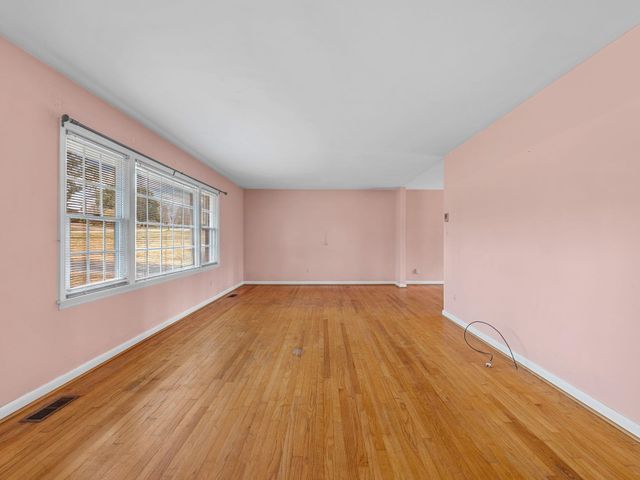 409 Springwood Drive, Spartanburg, SC 29302