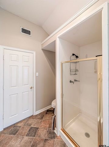 725 Beth Dr, Tyler, TX 75703