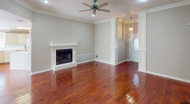 725 Beth Dr, Tyler, TX 75703