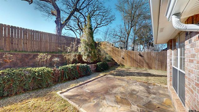 725 Beth Dr, Tyler, TX 75703