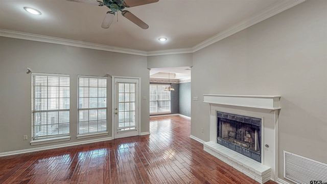 725 Beth Dr, Tyler, TX 75703