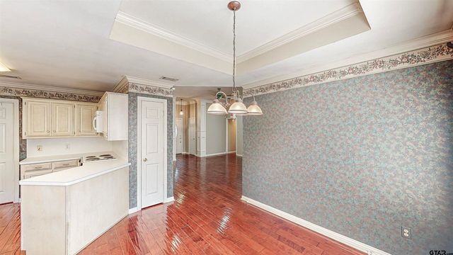 725 Beth Dr, Tyler, TX 75703