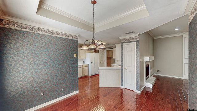 725 Beth Dr, Tyler, TX 75703