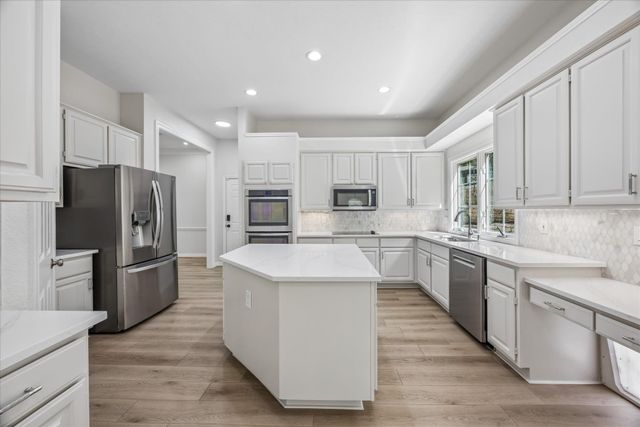 6324 Bon Terra DR, Austin, TX 78731