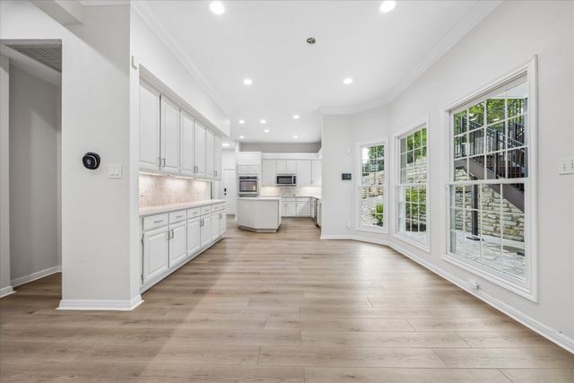 6324 Bon Terra DR, Austin, TX 78731