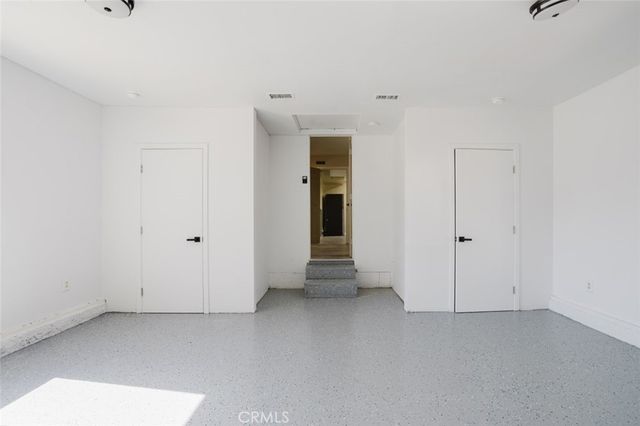 9709 Willis Avenue, North Hills, CA 91343
