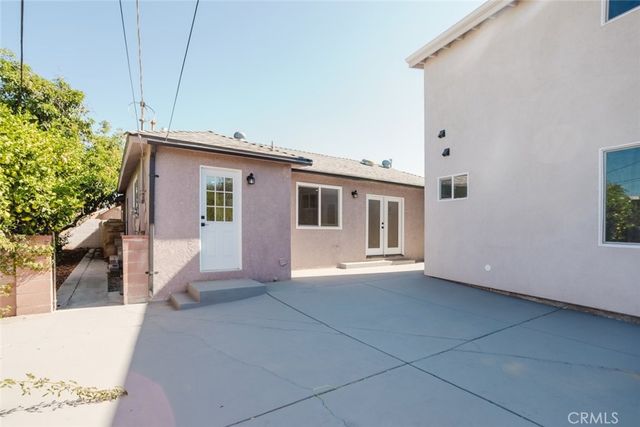 9709 Willis Avenue, North Hills, CA 91343