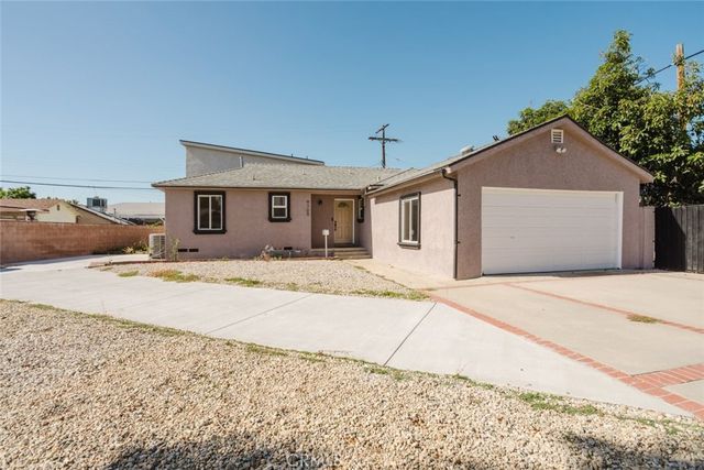 9709 Willis Avenue, North Hills, CA 91343
