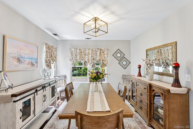 53 Madison Circle, Middle Island, NY 11953