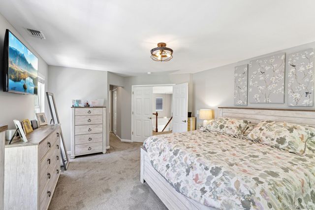 53 Madison Circle, Middle Island, NY 11953