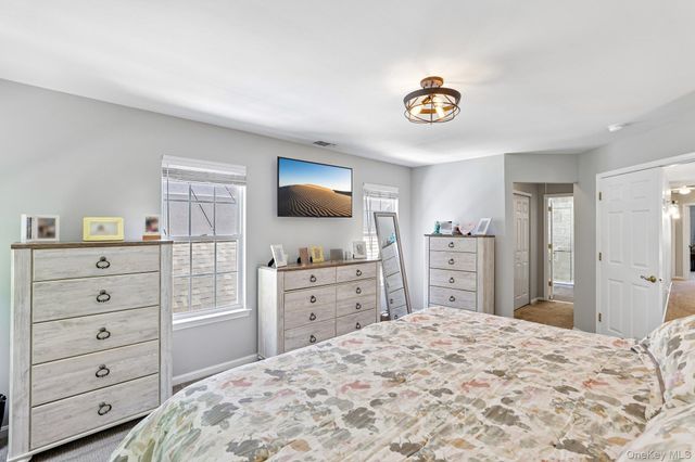 53 Madison Circle, Middle Island, NY 11953