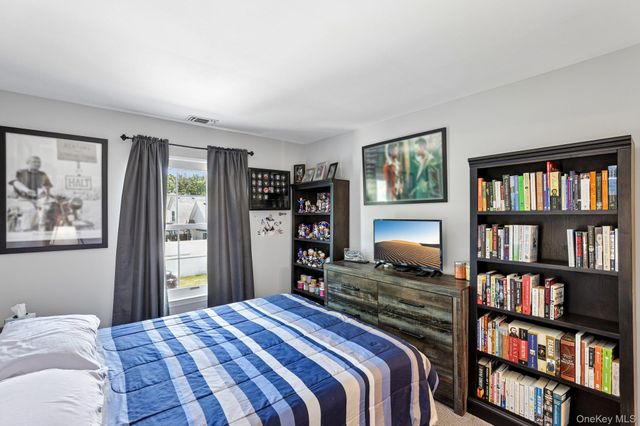 53 Madison Circle, Middle Island, NY 11953