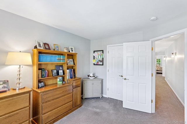 53 Madison Circle, Middle Island, NY 11953